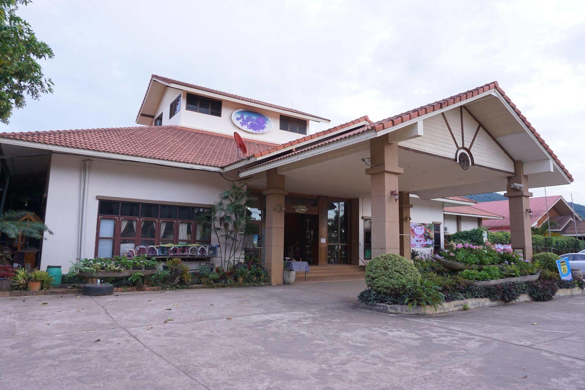 Phurua Bussaba Resort & Spa Loei Buitenkant foto