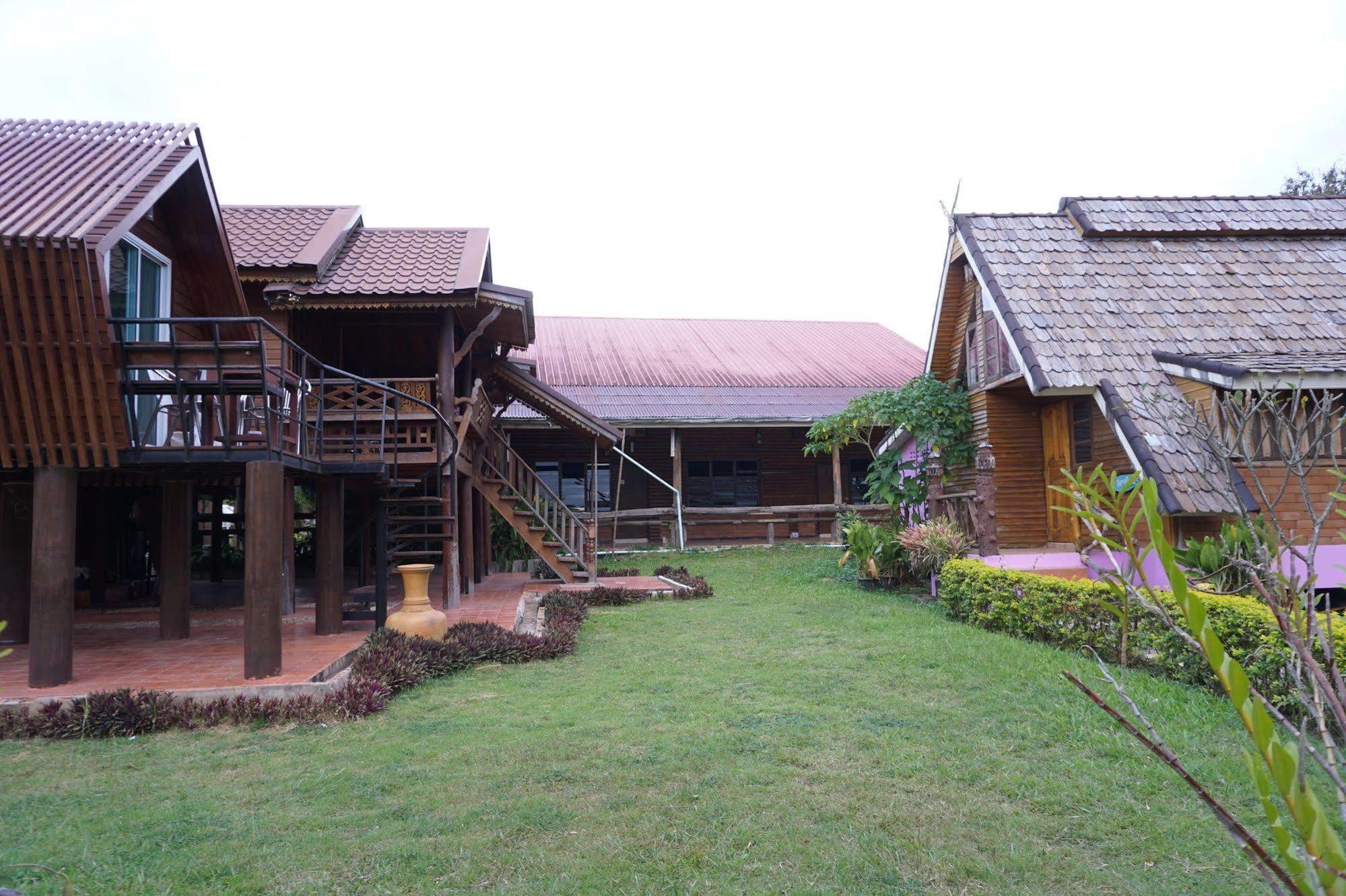 Phurua Bussaba Resort & Spa Loei Buitenkant foto